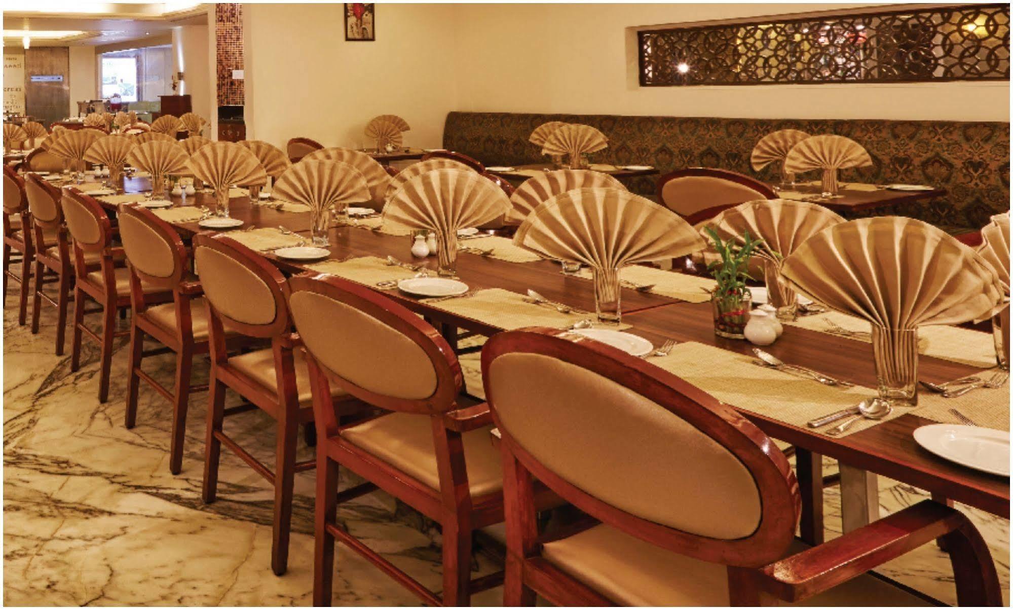 Vivanta Vijayawada, MG Road Exterior foto